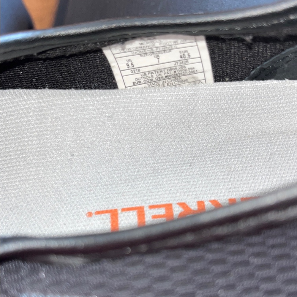 Merrell Black Athletic Shoes - Picture 3 of 4